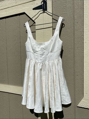 Ivory Floral Jacquard Altar”d State Sleeveless Dress with Bow Size Medium NWT